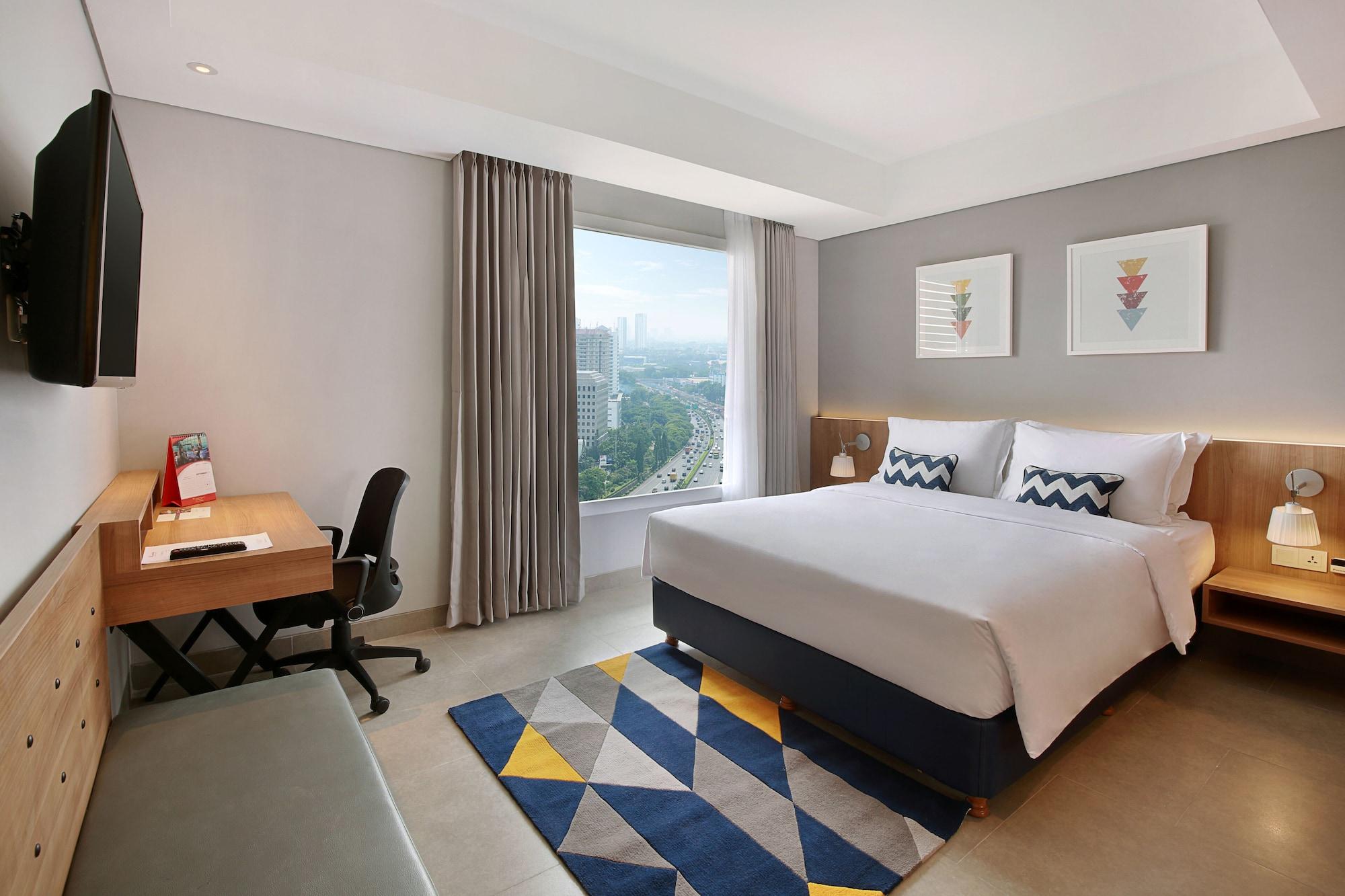 Swiss-Belinn Simatupang Jakarta Exterior foto