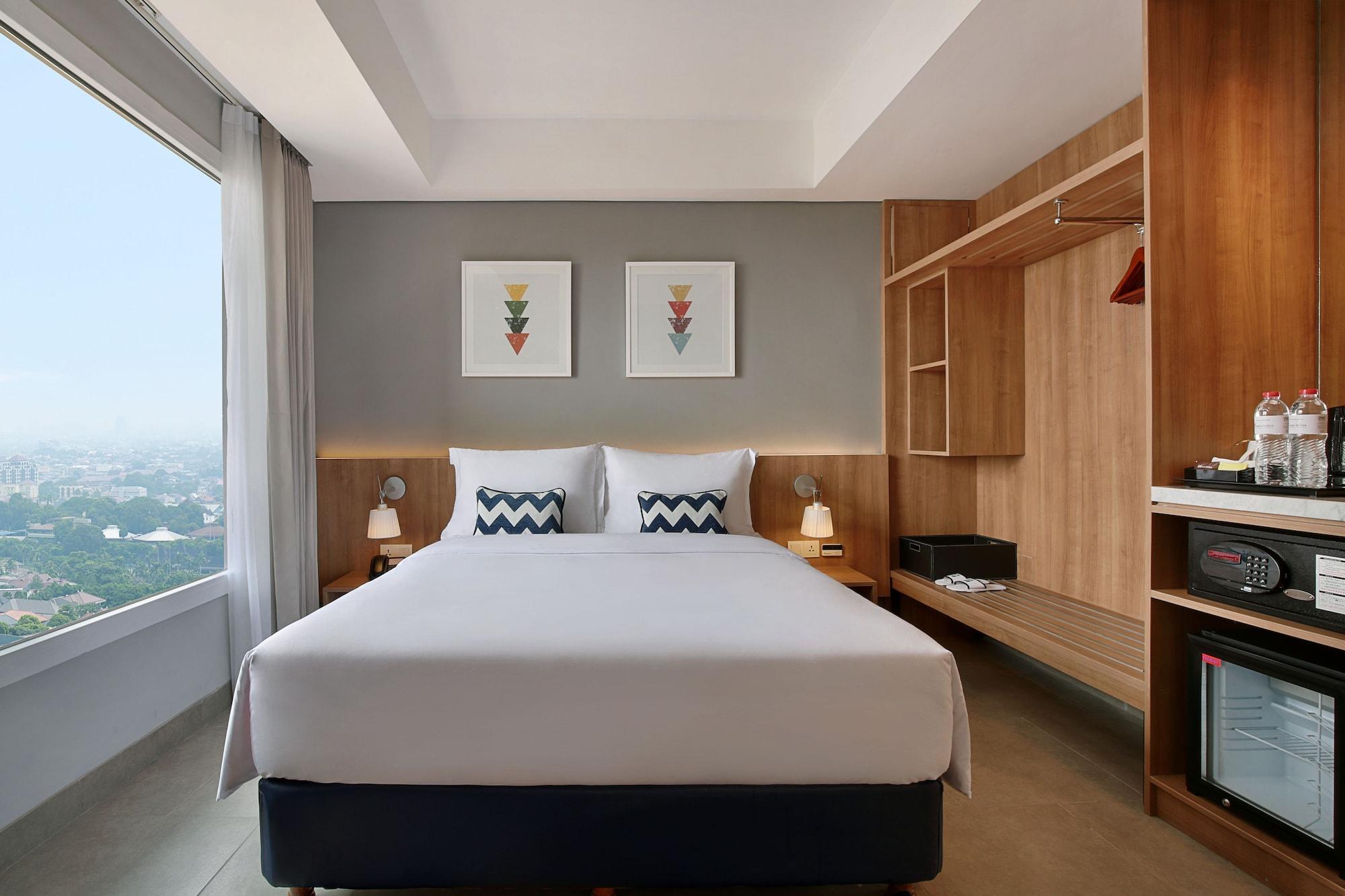 Swiss-Belinn Simatupang Jakarta Exterior foto