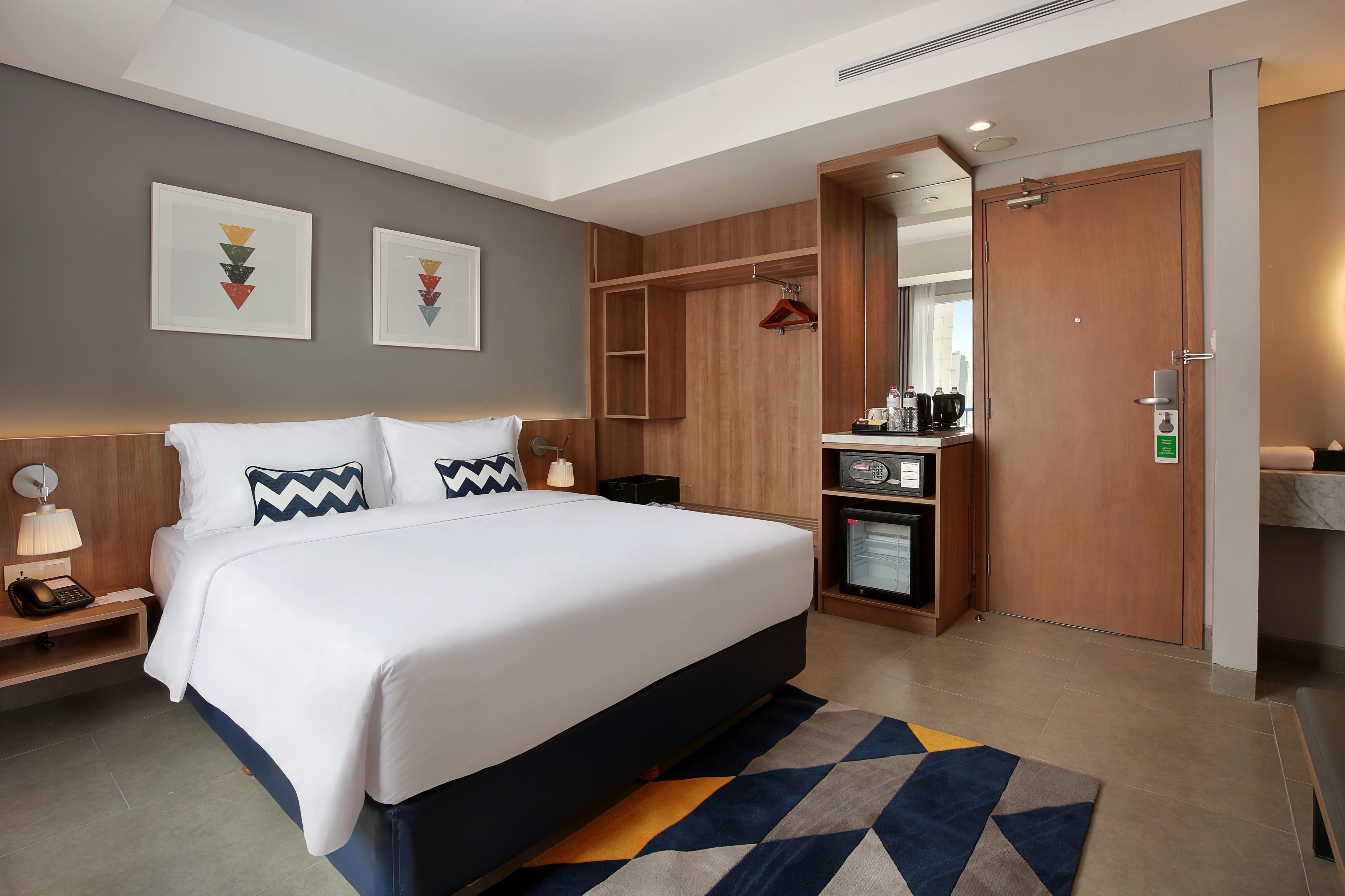 Swiss-Belinn Simatupang Jakarta Exterior foto