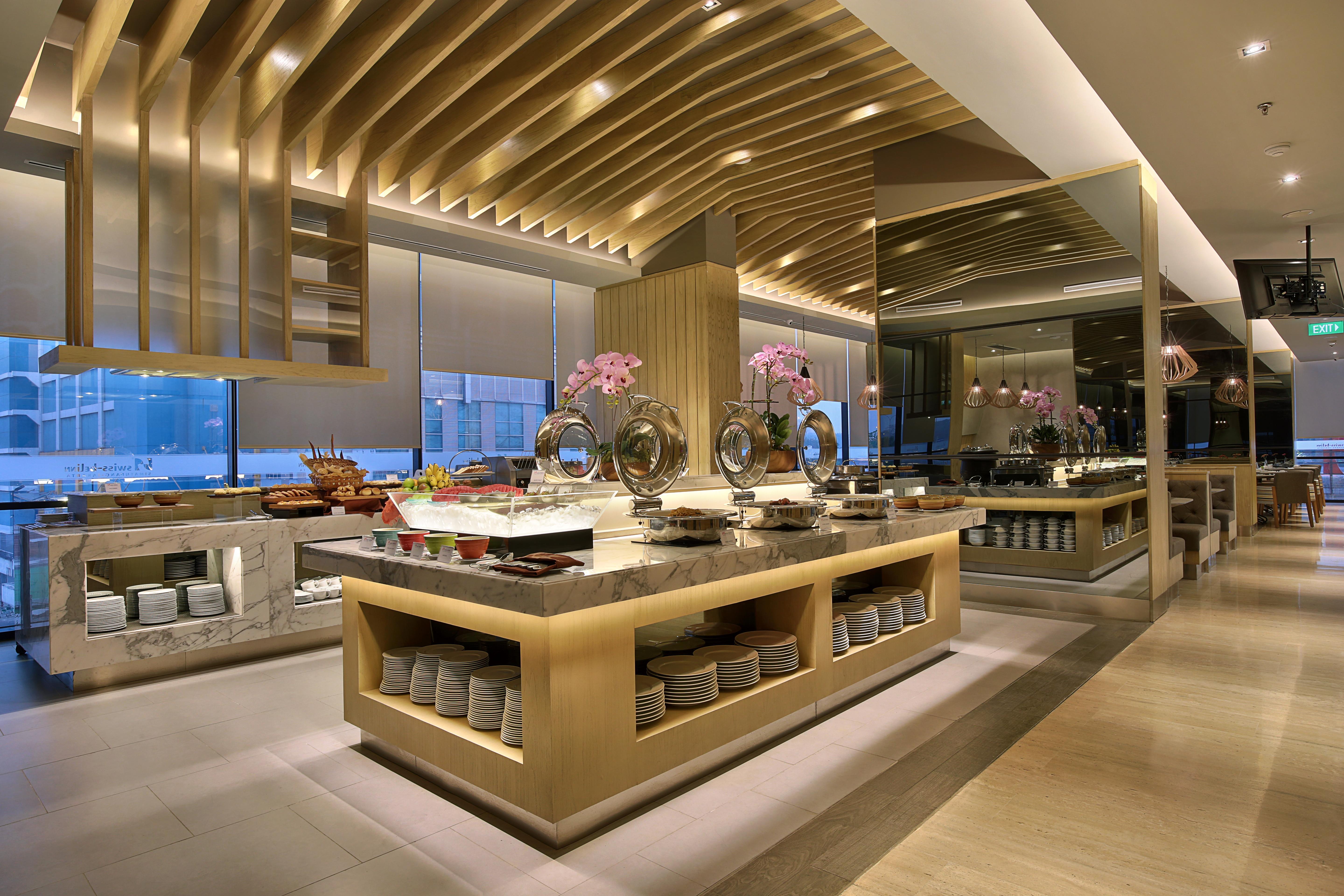 Swiss-Belinn Simatupang Jakarta Exterior foto
