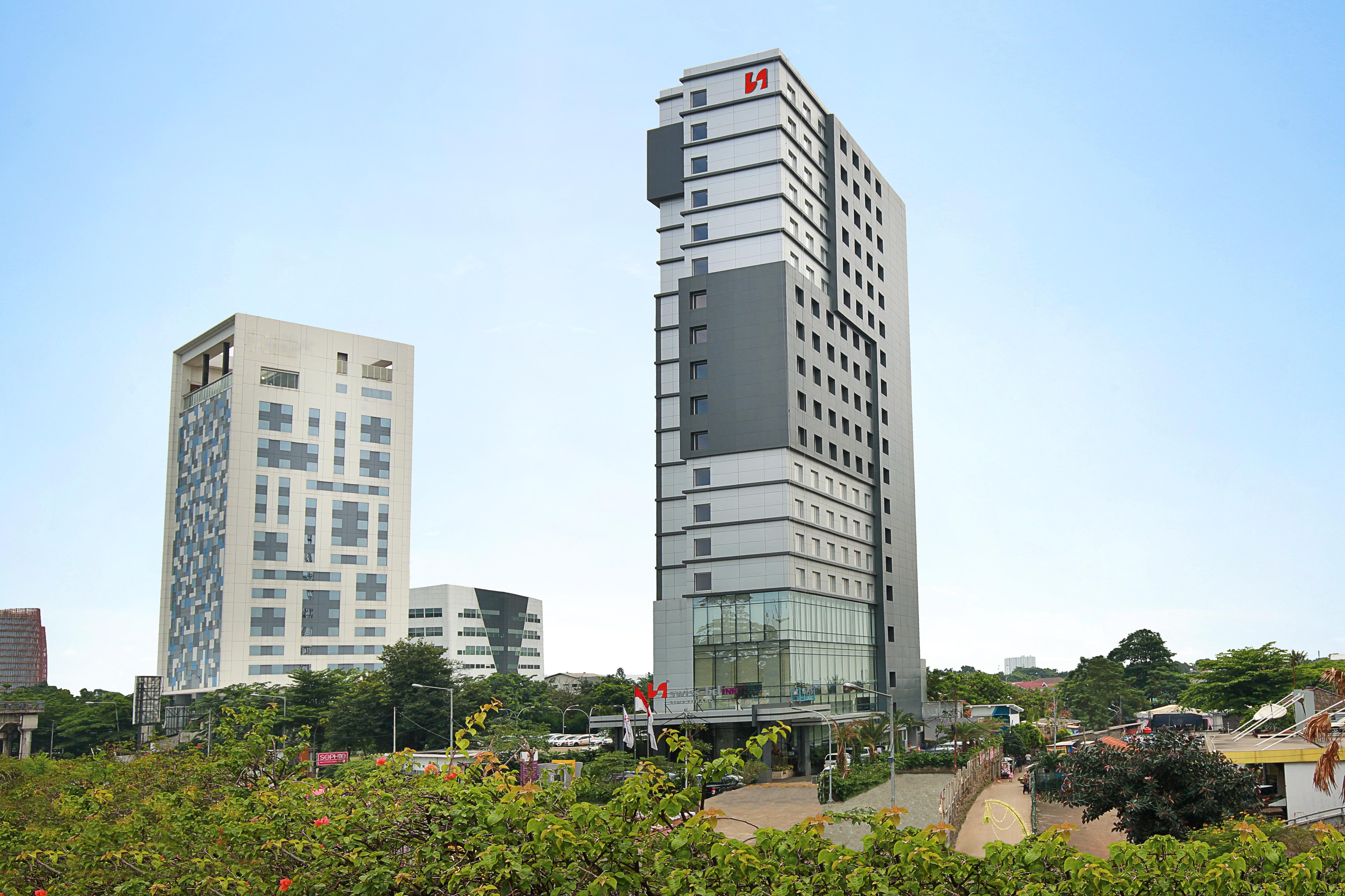Swiss-Belinn Simatupang Jakarta Exterior foto