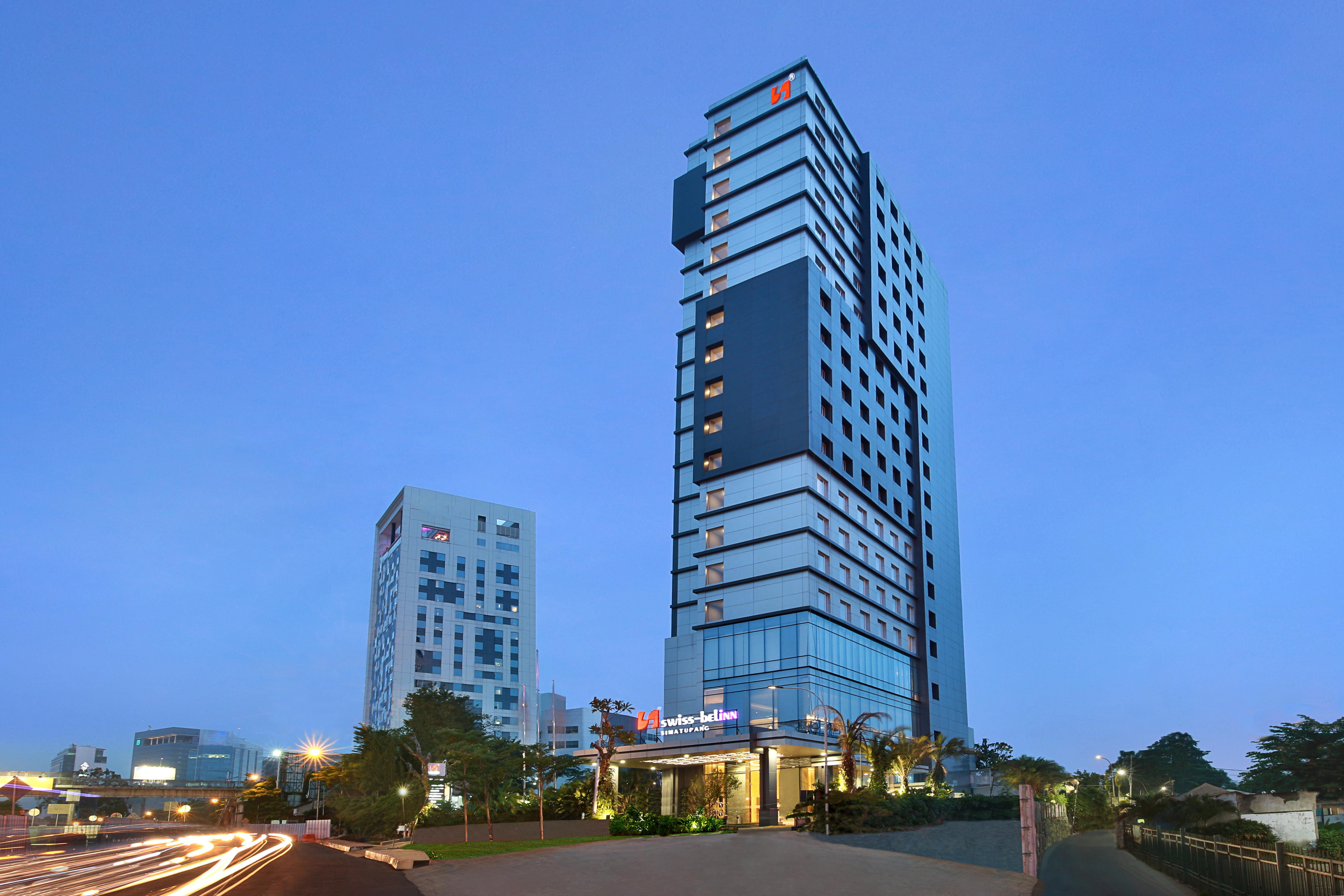 Swiss-Belinn Simatupang Jakarta Exterior foto