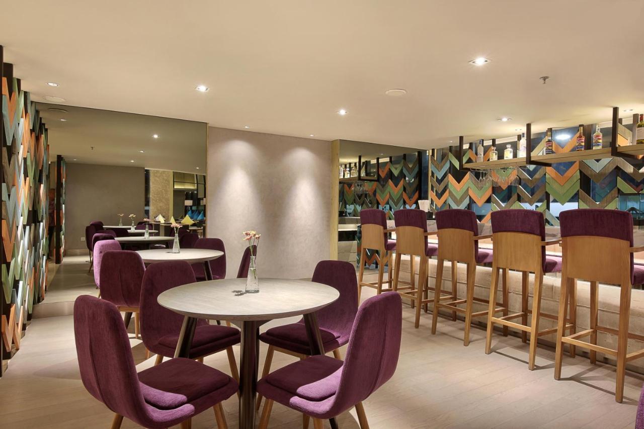 Swiss-Belinn Simatupang Jakarta Exterior foto