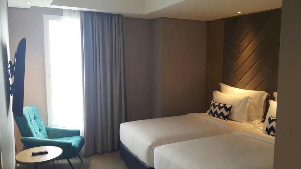 Swiss-Belinn Simatupang Jakarta Exterior foto